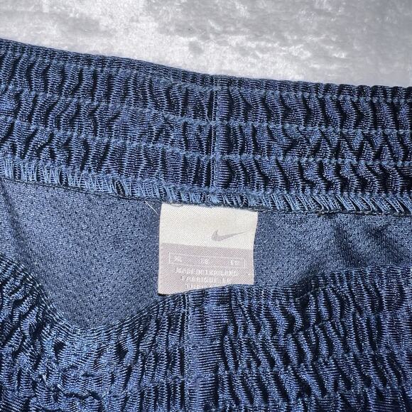 Vintage Nike Shorts Men XL Navy Dazzle Shiny Baggy Gym Basketball Hoops Y2K - Picture 3 of 6